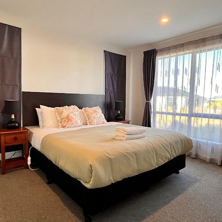 Neptune Holiday House Lake Tekapo Exterior foto